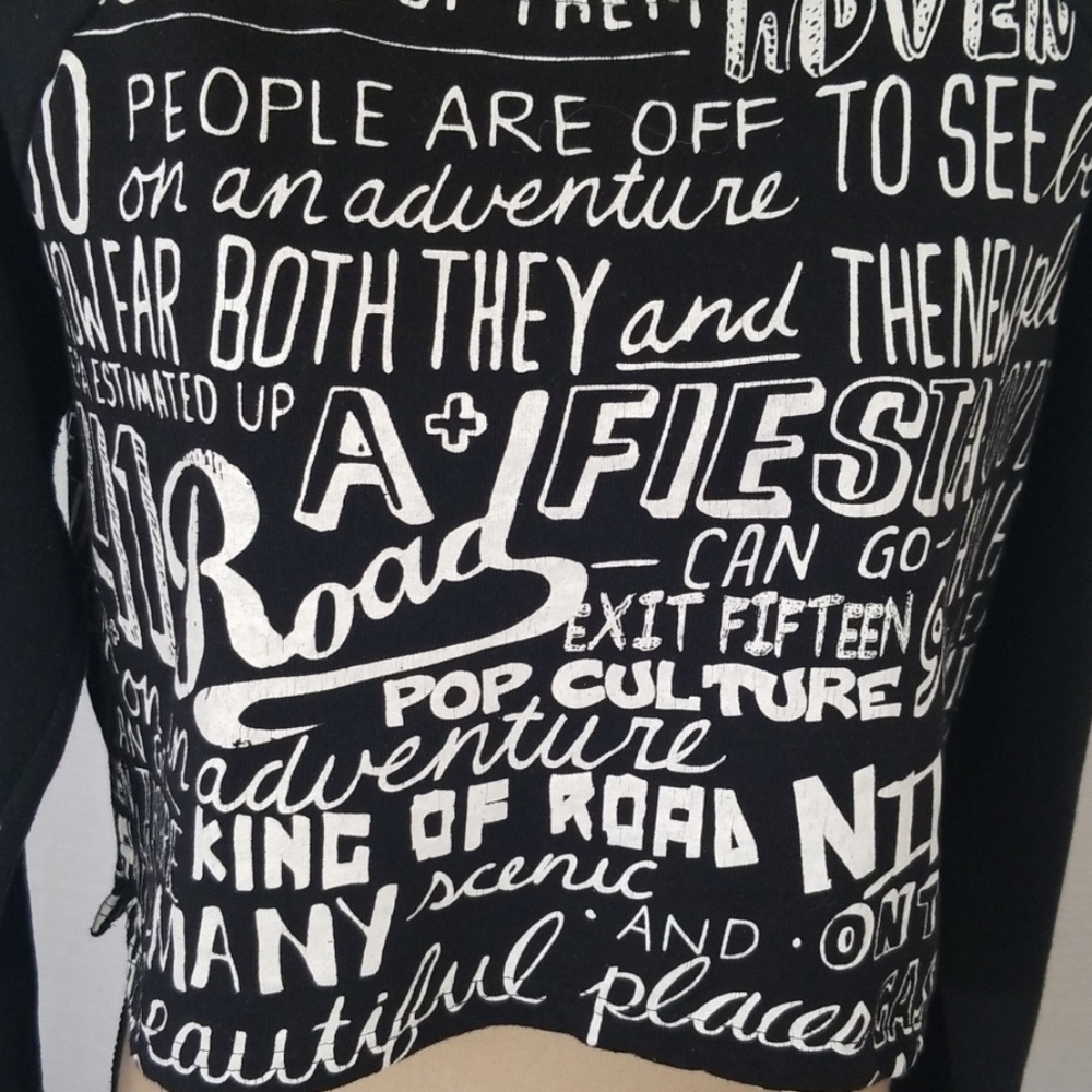 Saba babe fun cropped sweater.  Size L - Picture 2 of 8